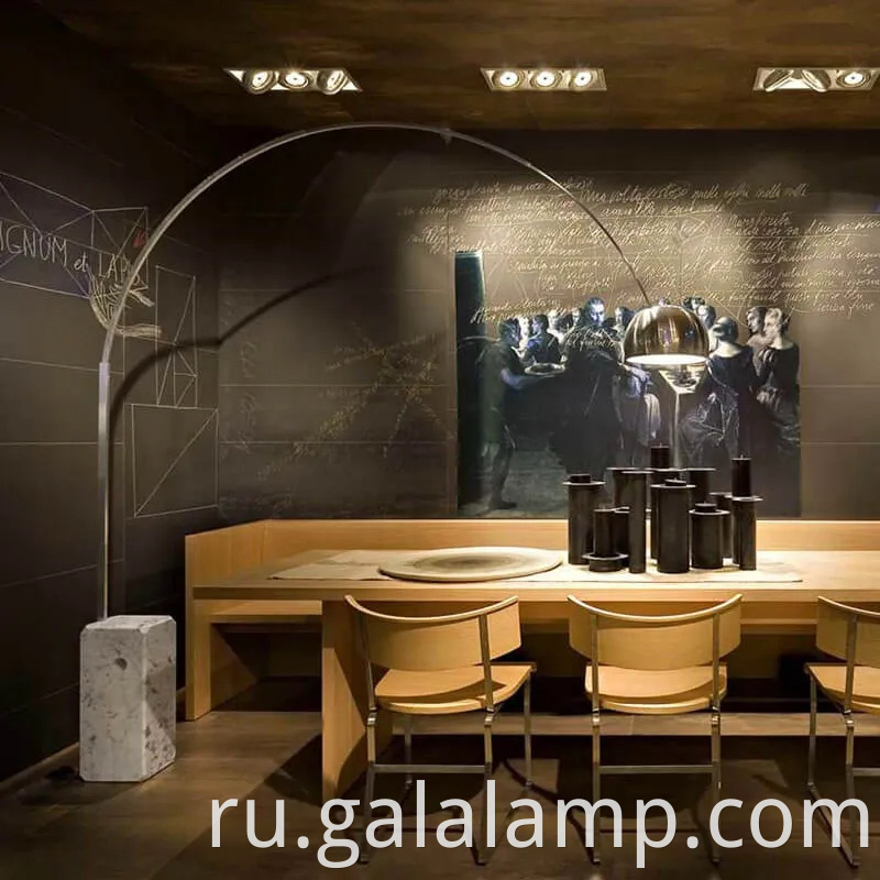 Современный классический турнир для дуги со стильной мраморной основой